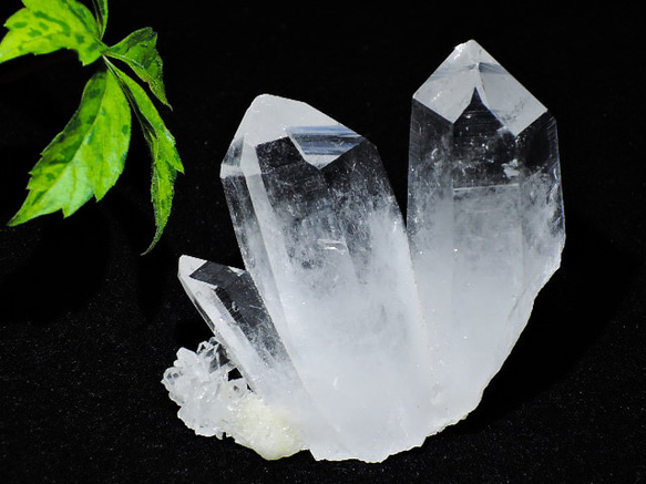 ☆三連峰☆ヒマラヤ産☆クリスタルクォーツクラスター☆65g/60mm