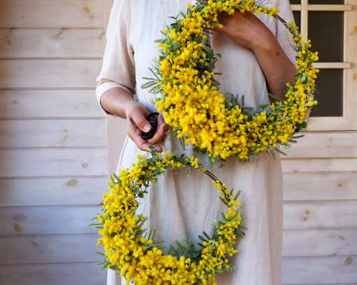 再販2026春｜春の玄関リース・ミモザの三日月リース アーティ