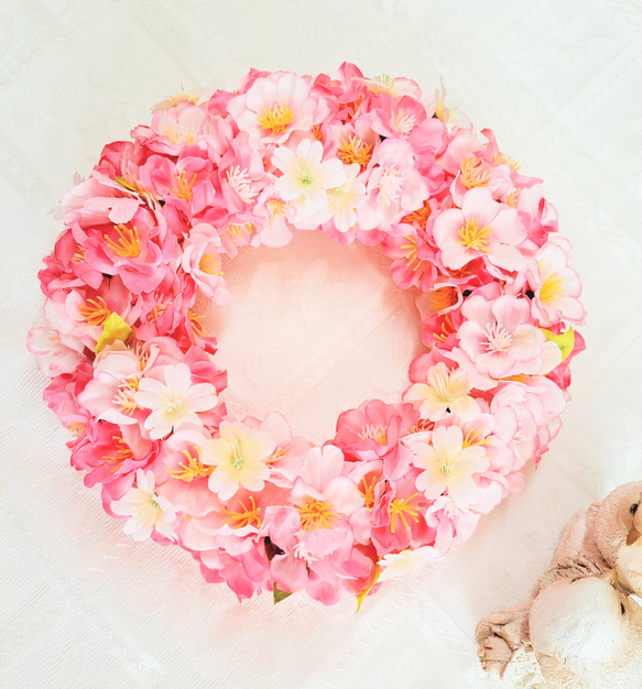 桃の花リース(アーティフィシャルフラワー使用、22cm)玄関リース