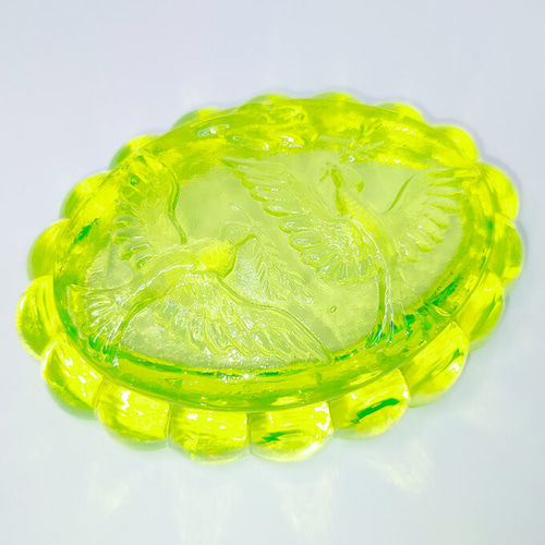 販売終了 ウランガラス 蓋付 小物入れ ppnalia チェコガラス