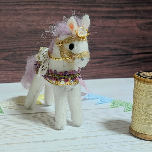 ご依頼品】午飾り 花 干支 2026 馬 ぬいぐるみ ミニチュア ぬいぐるみ