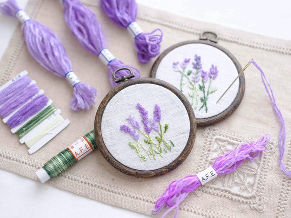 ラベンダーの花の刺繍製作キット_A.F.E 02 〜オリジナルモール糸で簡単