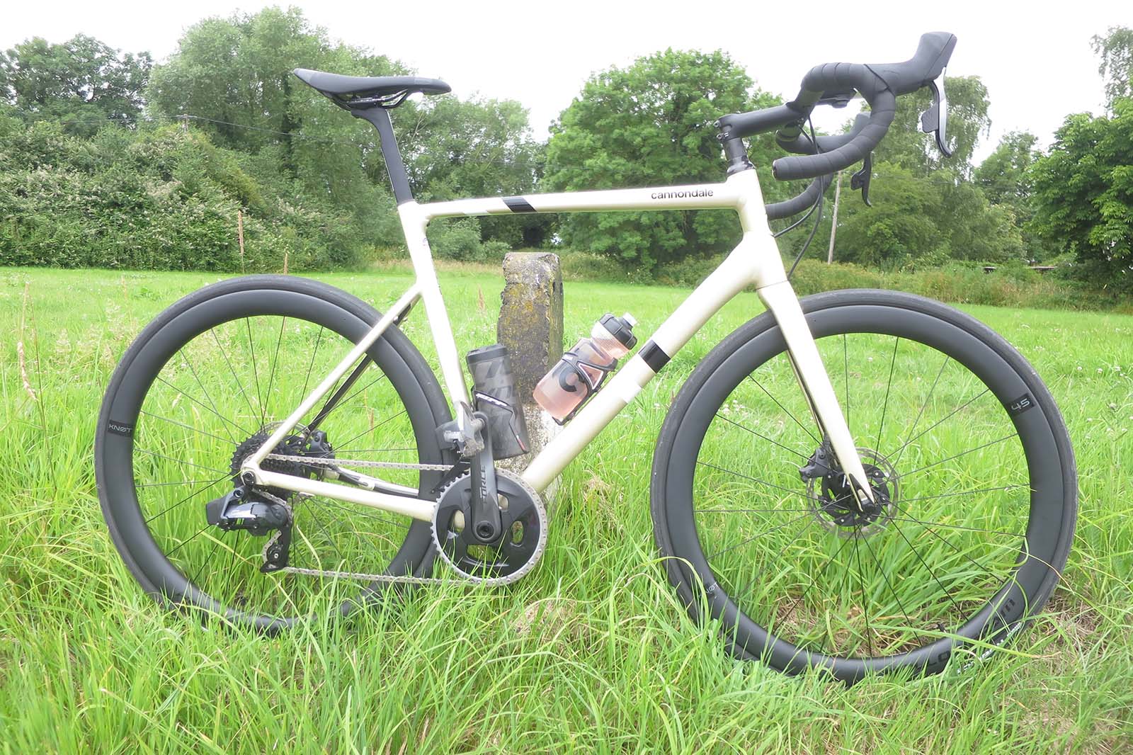 Cannondale CAAD13 Force eTap AXS review