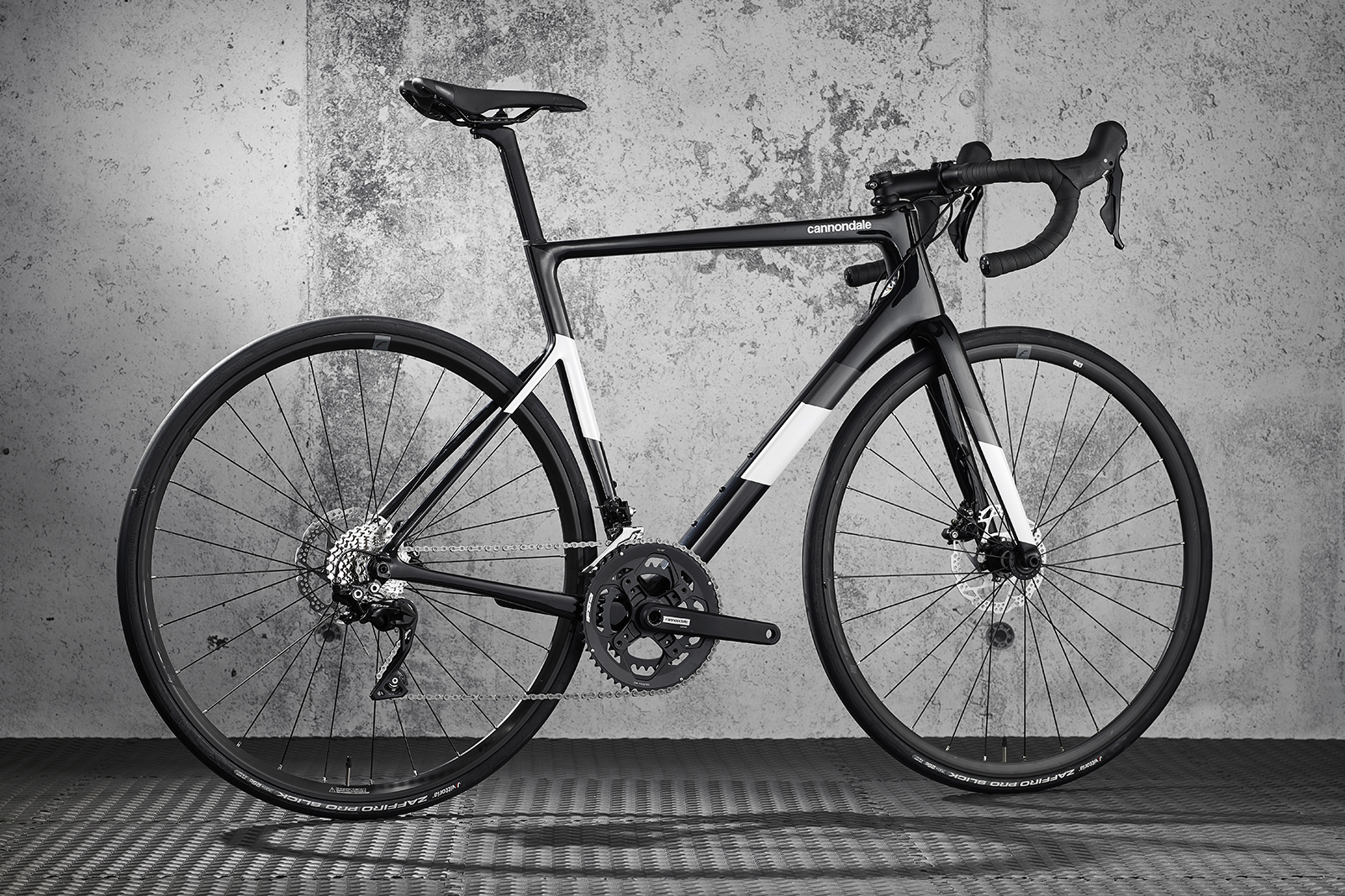 Cannondale Supersix EVO Carbon Disc 105 review