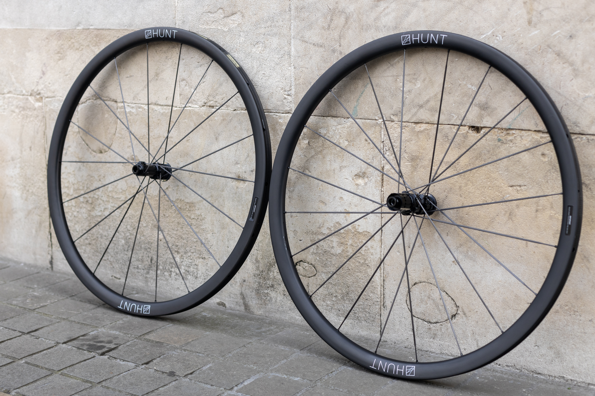 Sub-1kg Hunt climbing wheels, Gore Long-Distance bib shorts