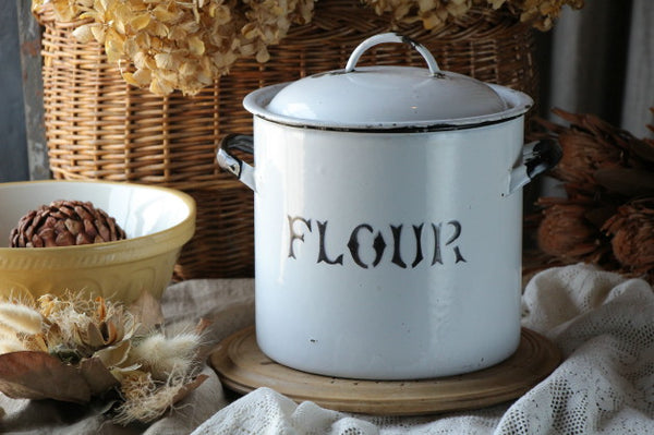 希少✧イギリスアンティーク かわいいミントグリーンBREADホウロウ缶