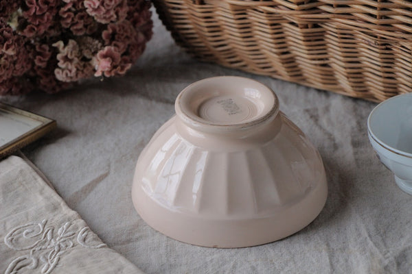 ディゴワンサルグミンヌ窯ピンクのカフェオレボウル（直径13.5cm