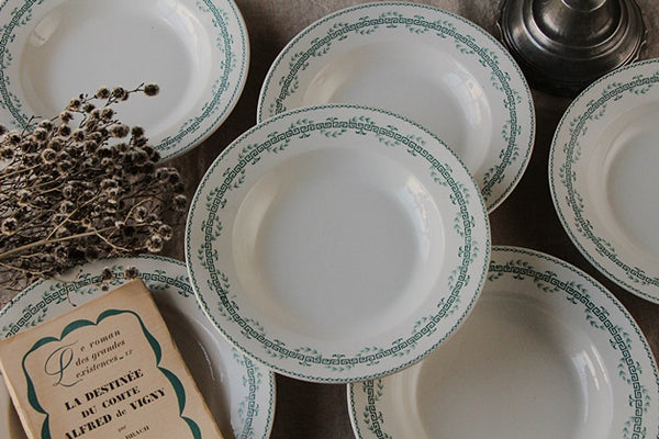 白地にブルーグリーンが素敵なジアン窯スープ皿 フランスアンティーク