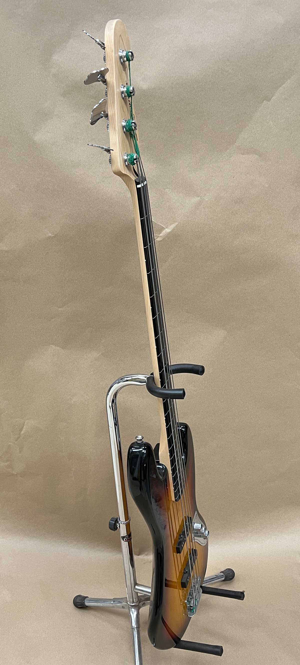 Squier Vintage Modified Series Fretless Jazz Bass | Chicago