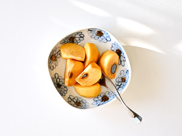 山口利枝 菊花文四方皿