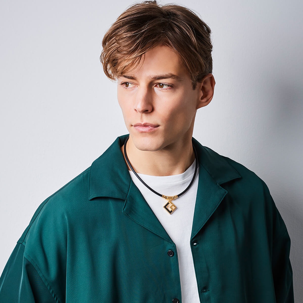 コラントッテ AURA PREMIUM BOX プレミアムゴールド | 磁気ネックレス