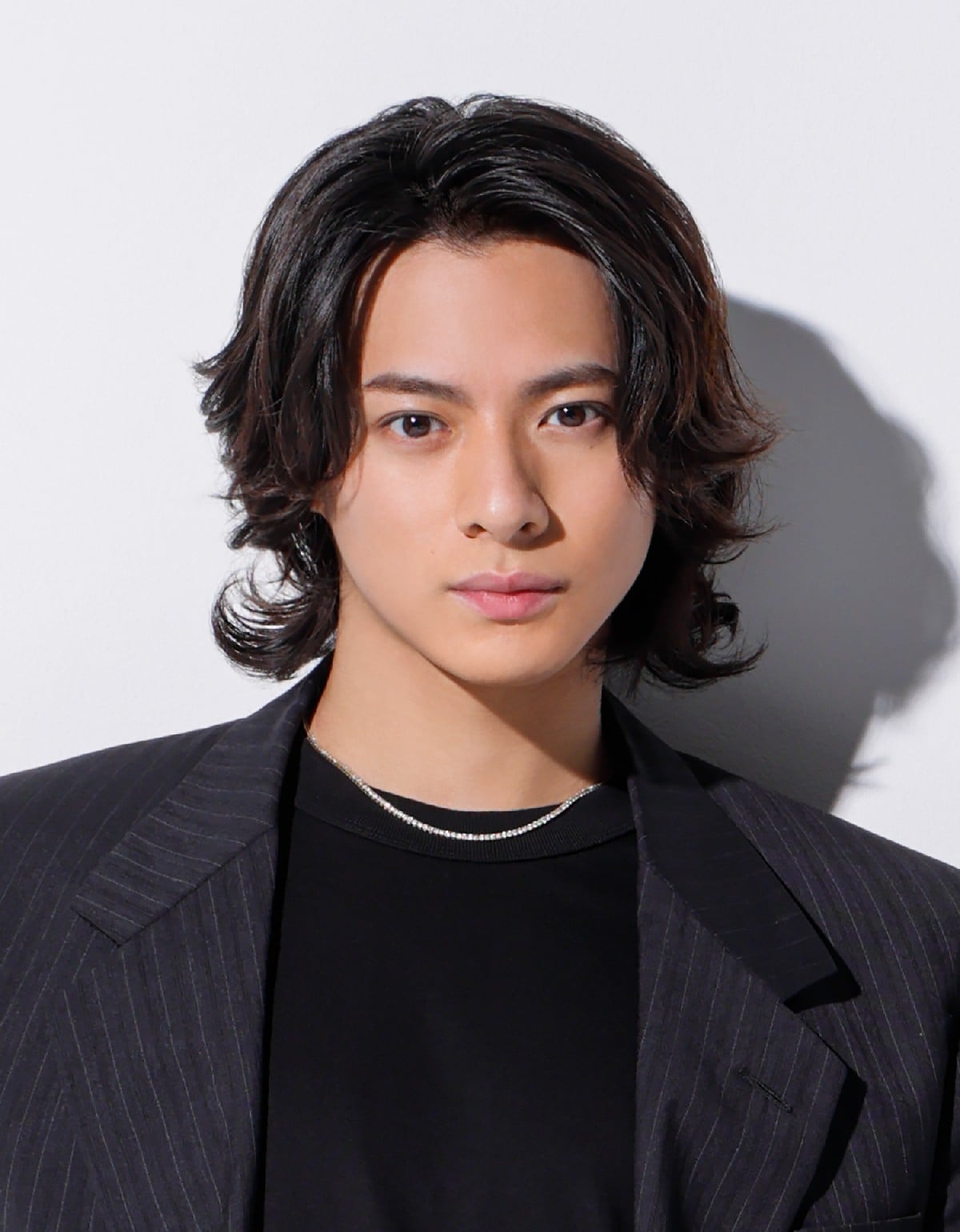 平野紫耀、インスタ開設4日でフォロワー300万人超 寝癖写真＆神宮寺