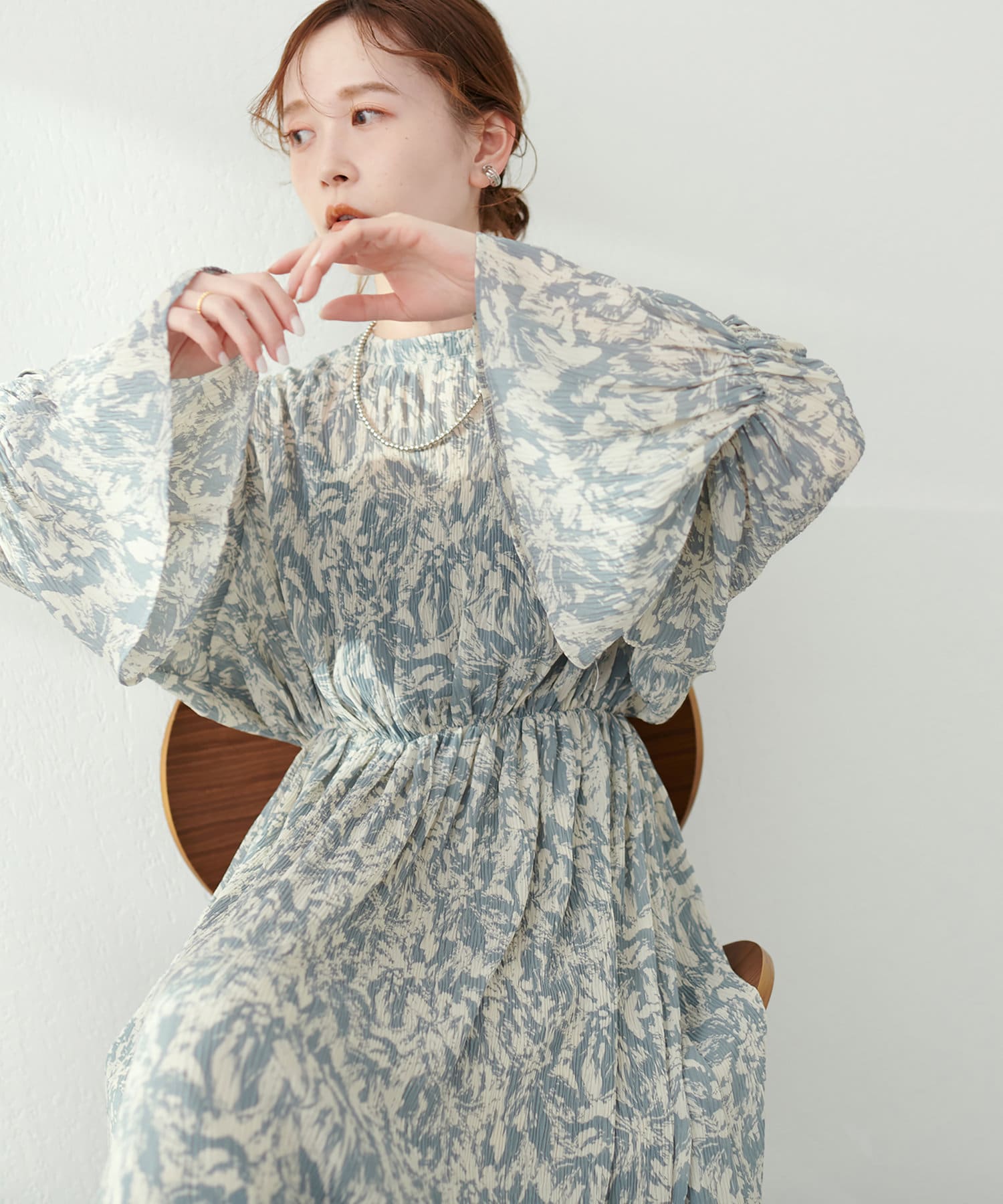 前後2WAYで着用可能！大人ニュアンスな総プリーツおしゃれワンピース