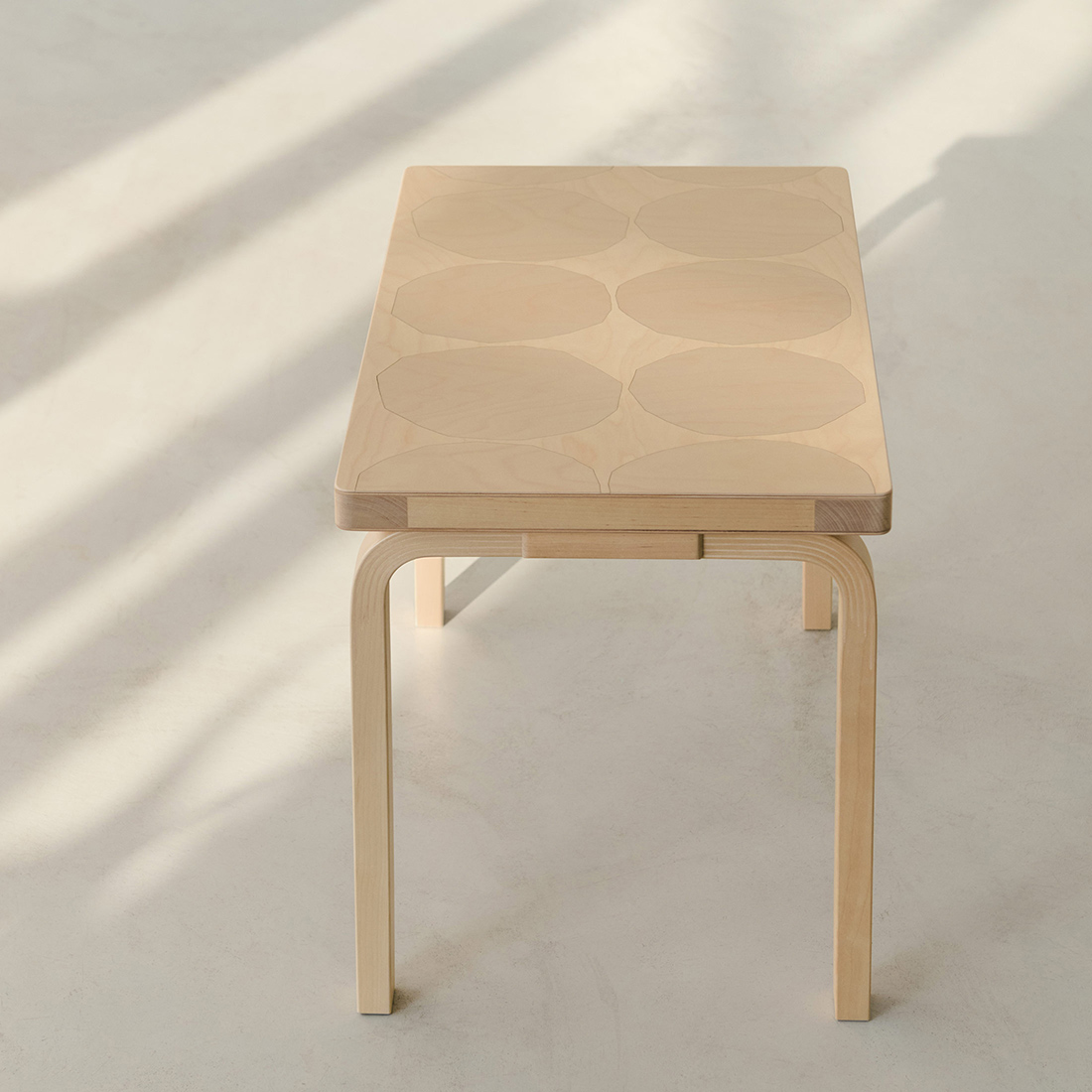 STOOL60 Kivet キヴェット Artek（アルテック）│正規販売店 CONNECT