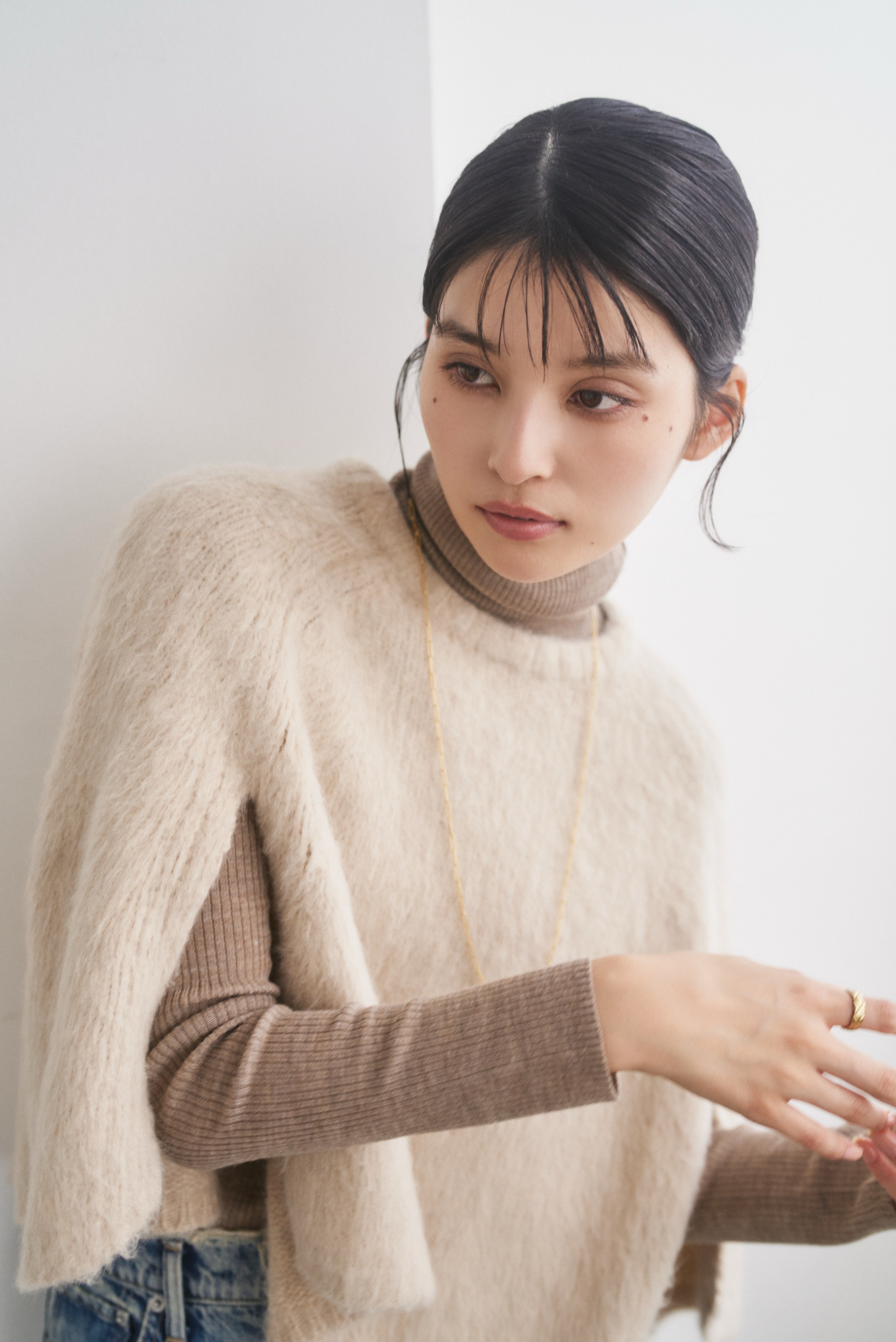 フォックスファーケープポンチョ – CONNSE