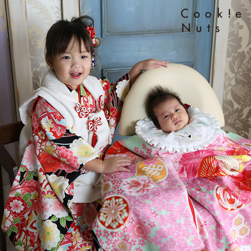 お宮参り 七五三 三歳 赤ちゃん 女の子 着物 ピンク 黒 姉妹