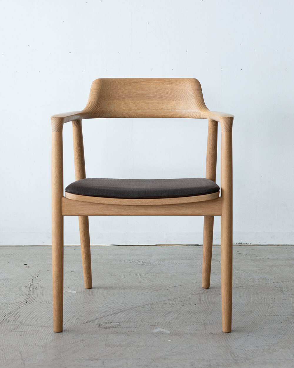 HIROSHIMAアームチェア（張座） | cocochi ｜ 家具と服と暮らしの店