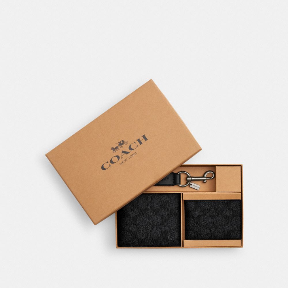 COACH® Outlet | Boxed 3 In 1 Wallet Gift Set In Signature Canvas