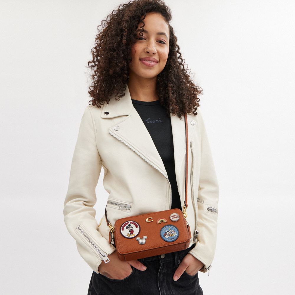 公式】COACH – コーチ | 【DISNEY X COACH】キラ クロスボディ