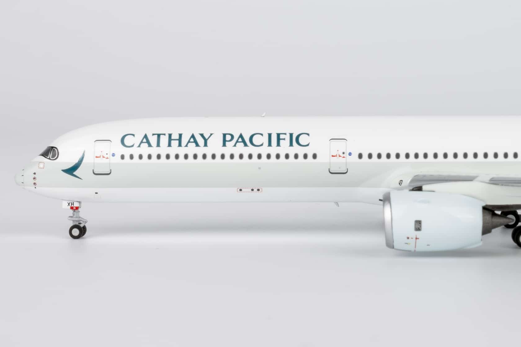 NG Models 1:400 Cathay Pacific Airbus A350-1000 XWB B-LXH (NG57019