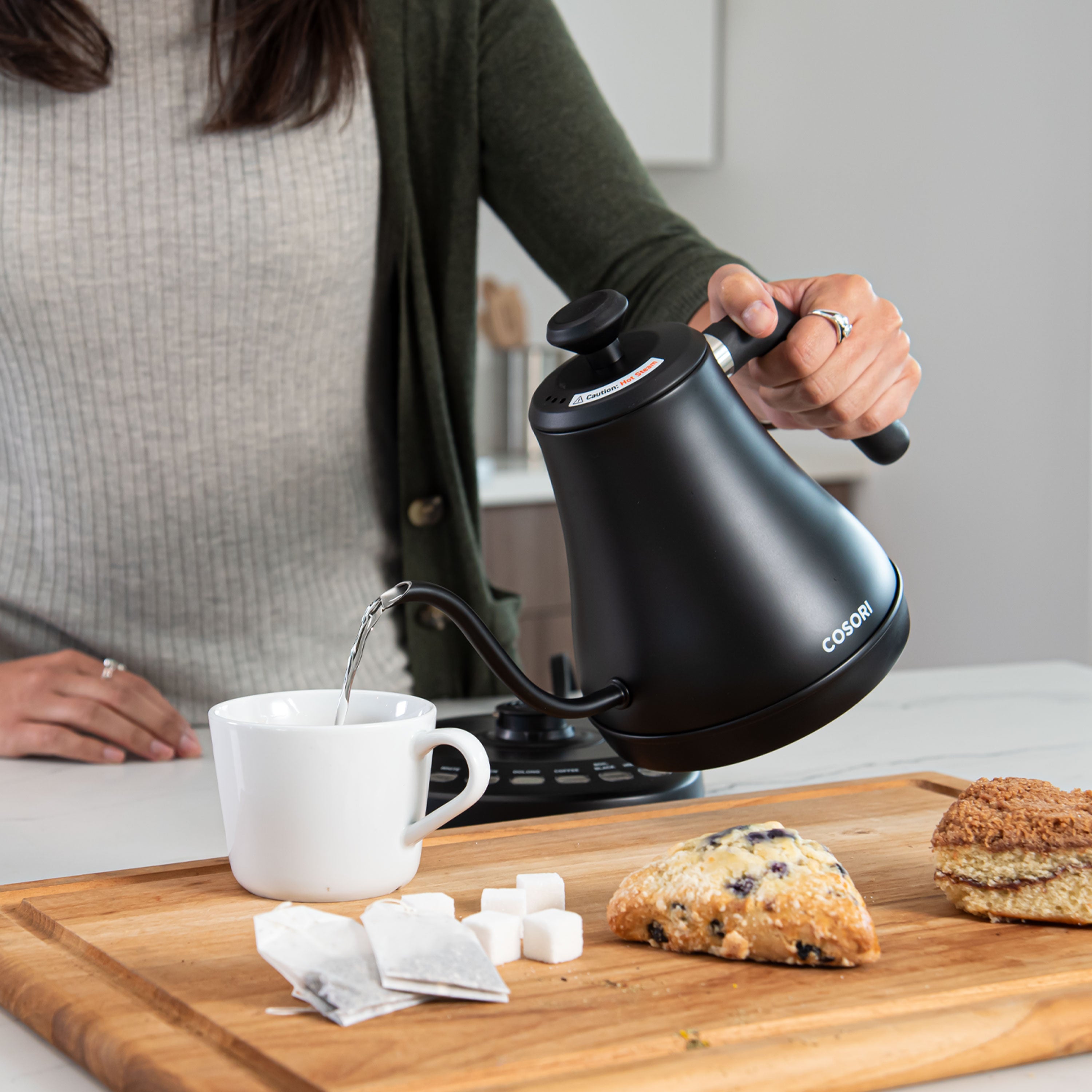 Original Electric Gooseneck Kettle – COSORI