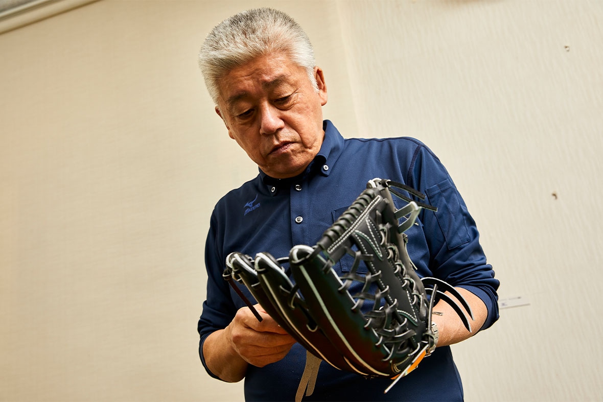 岸本耕作が厚生労働省「卓越した技能者」に認定｜ミズノ株式会社