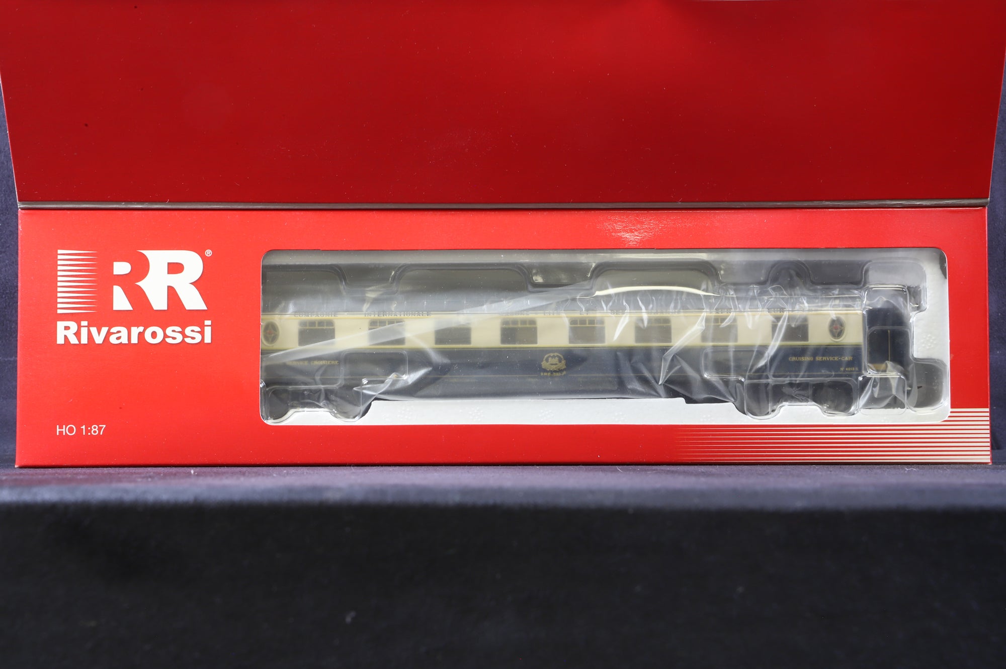 Rivarossi HO HR4137 CIWL Service Coach - Clark Railworks