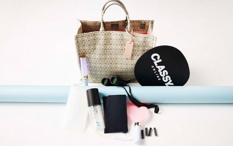 大人がオシャレに持てる「推し活トート」4選【うちわが隠れるものだけ