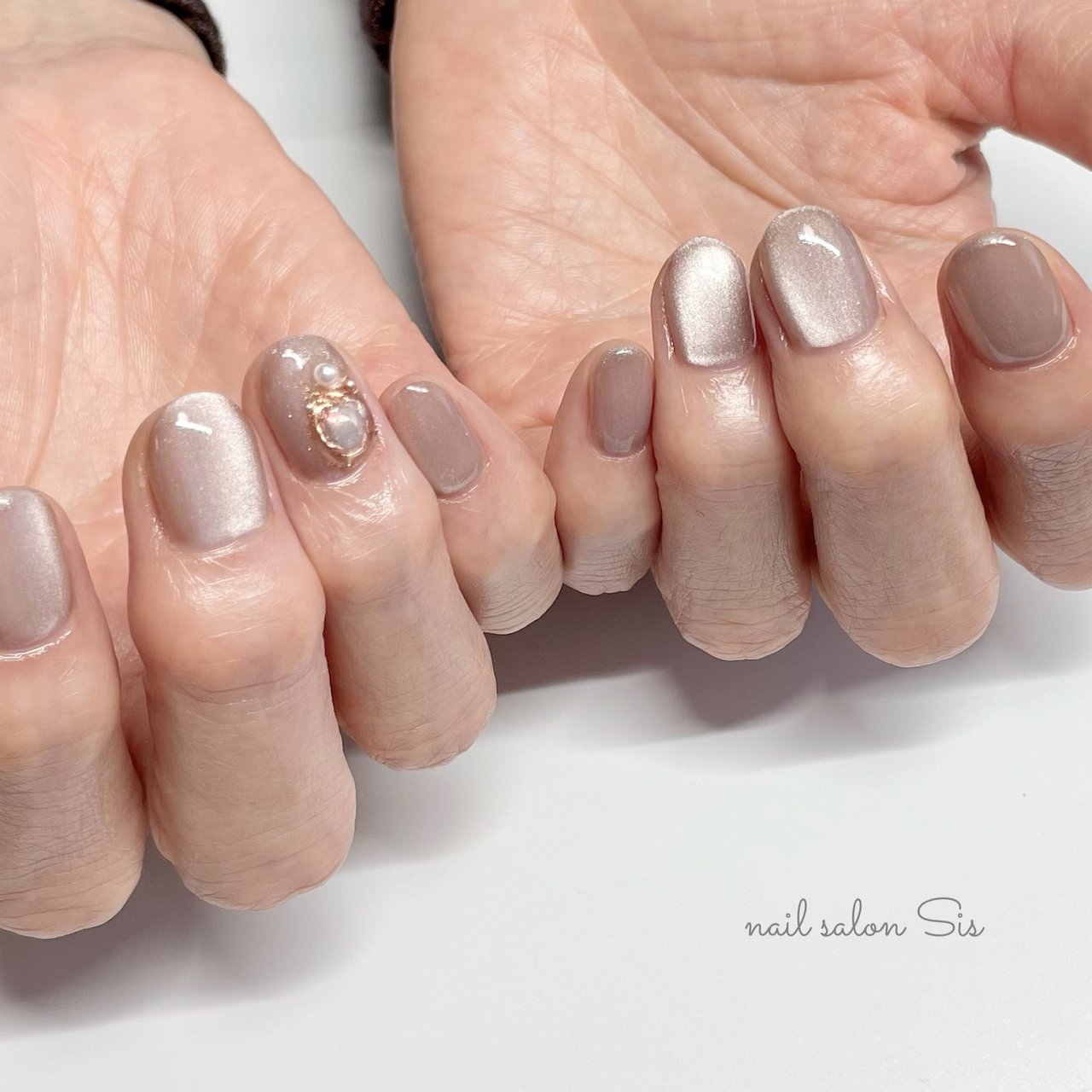 オールシーズン/ハンド/マグネット/ショート/ラウンド - シスのネイル