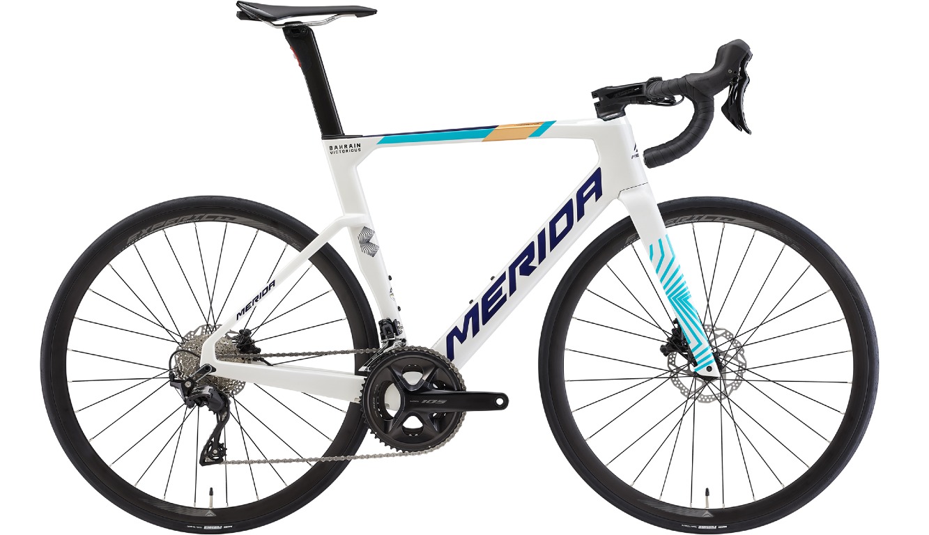 サイクルショップカンザキ千里店 / 【旧モデル特価】REACTO 4000