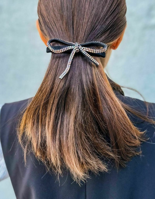 ファッションがぐっと華やぐリボンモチーフヘアアレンジ | acca(アッカ