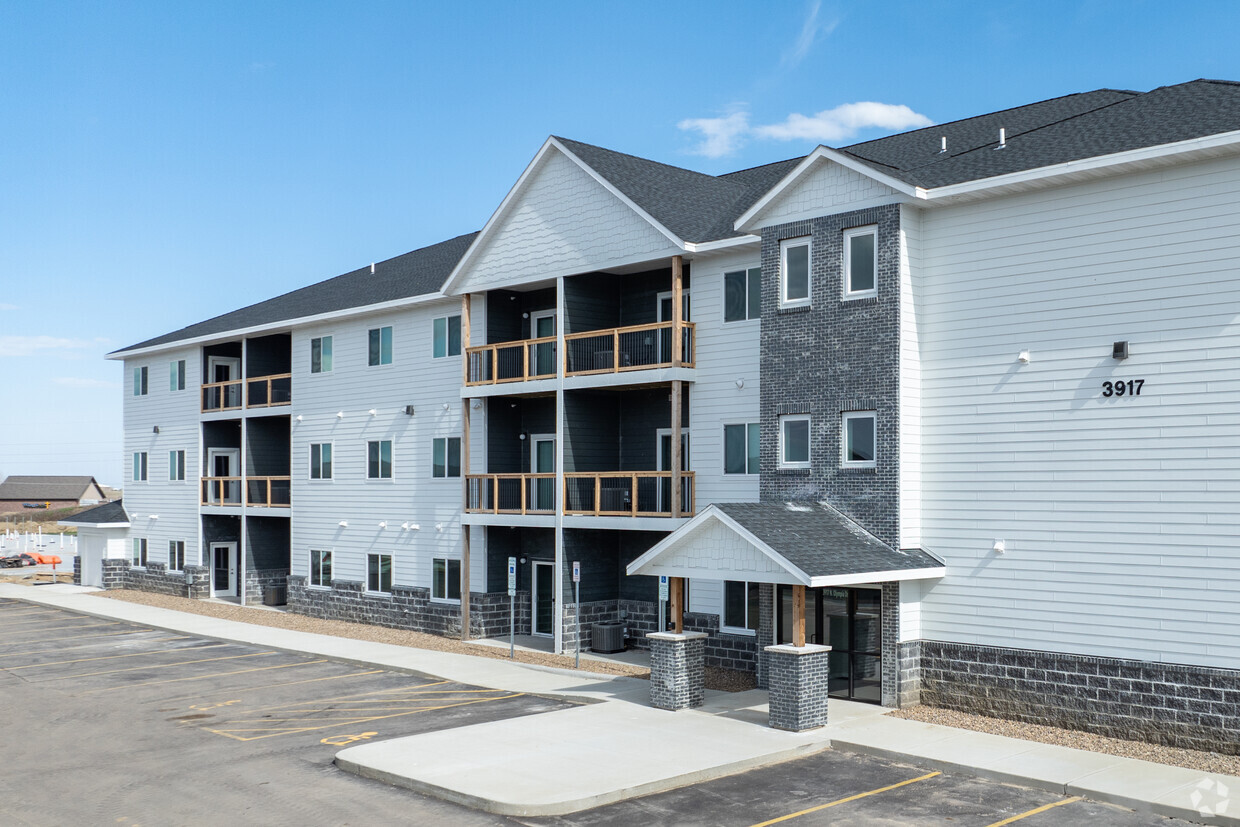 The Brixx 2 Apartments - Cresten Capital