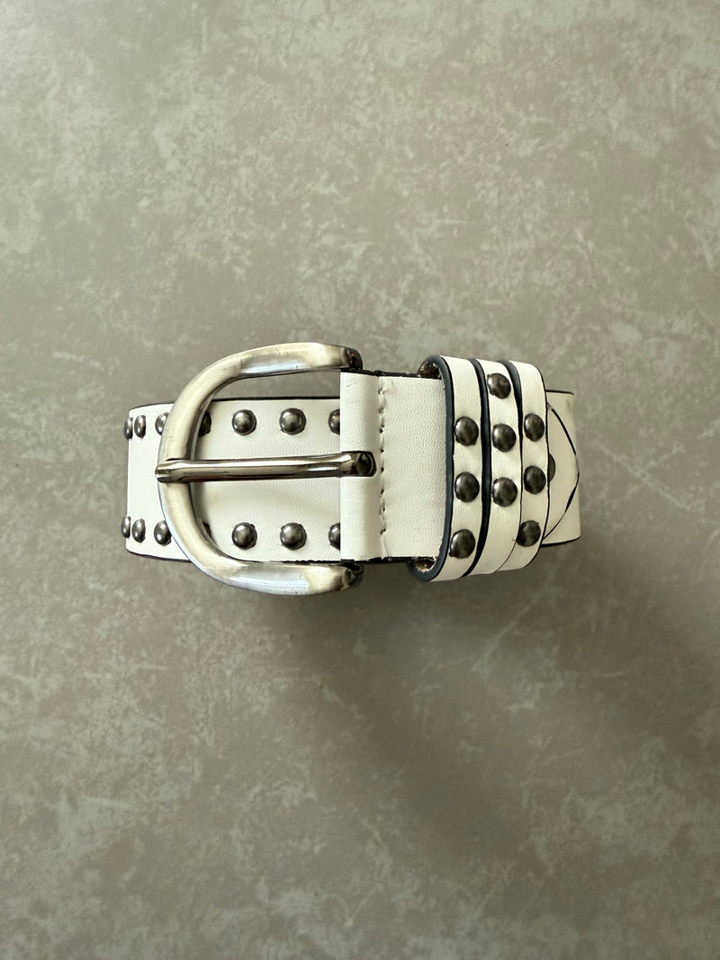 ホワイトスタッズベルト DPB90017 – CRAMMY