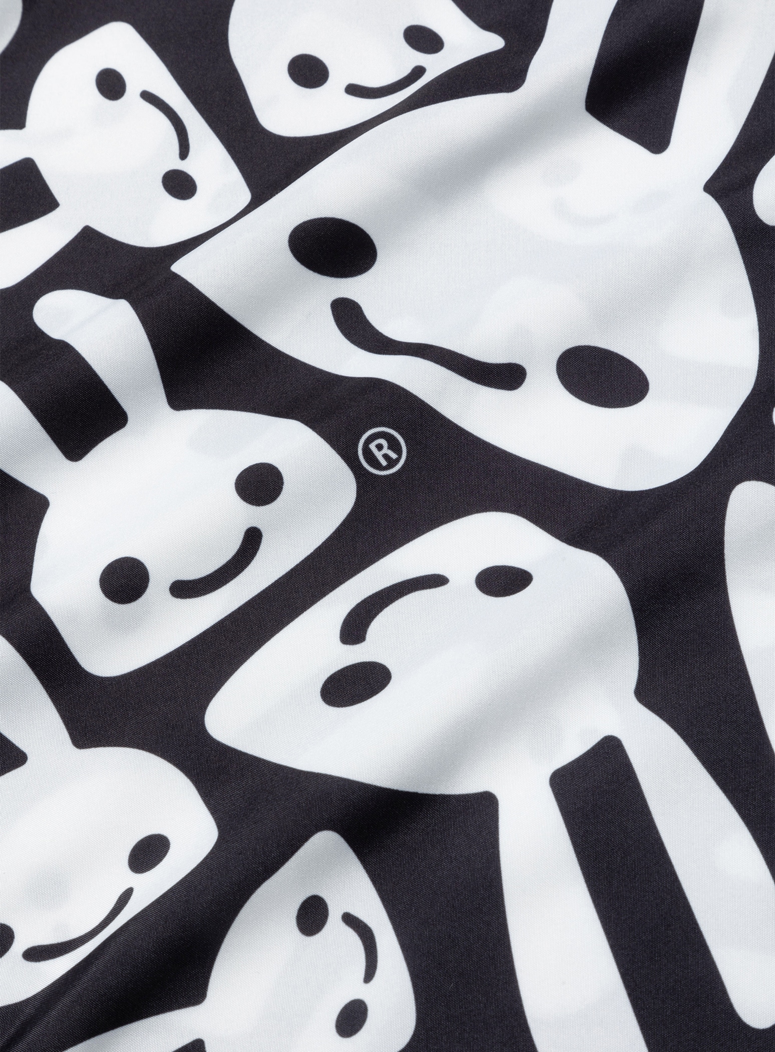 クッションカバー ぐにゃぐにゃウサギ｜ウサギがいる｜CUNE ONLINE STORE