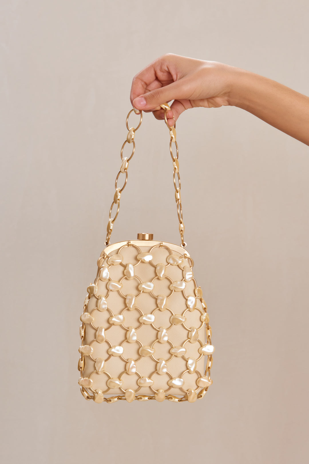 BRIELLE WRISTLET - TIERRA PEARL – CULT GAIA