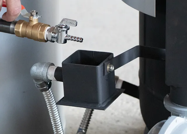 廃油ストーブで暖房費ゼロへ｜CYCLE BURN公式