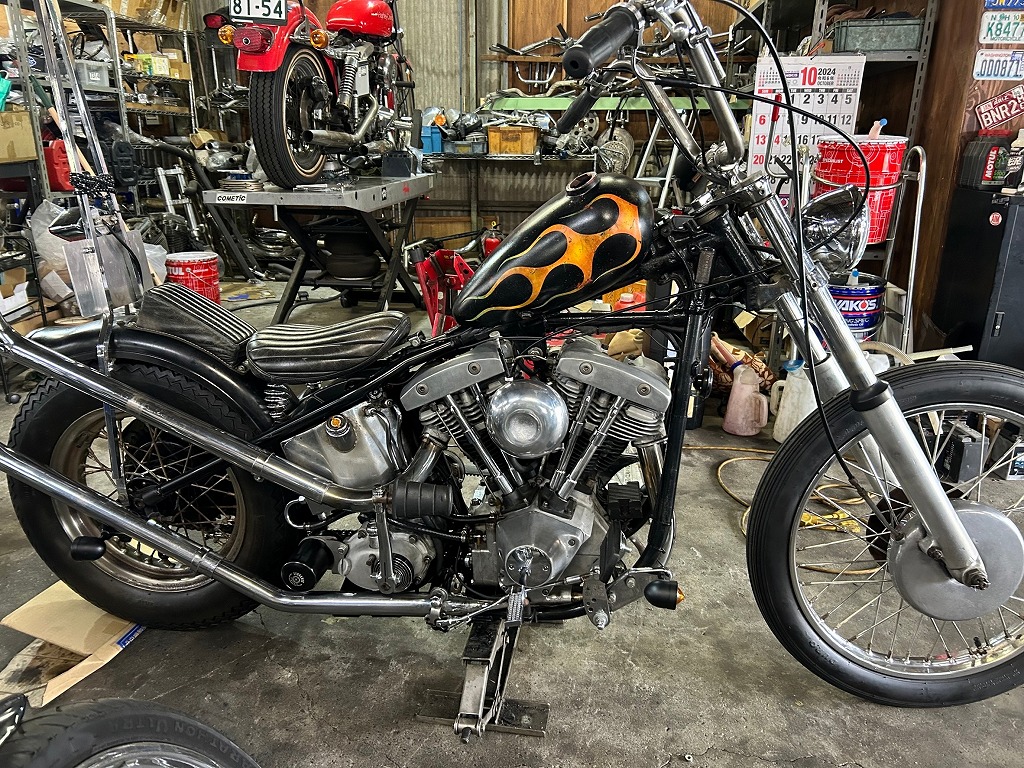ショベルヘッドのタンク交換 | Ride Harley【Namu】