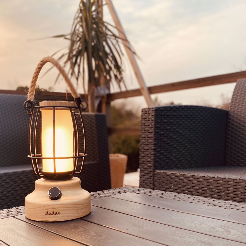 充電式LEDランタン≪WOOD LANTERN≫｜dadaz公式サイト