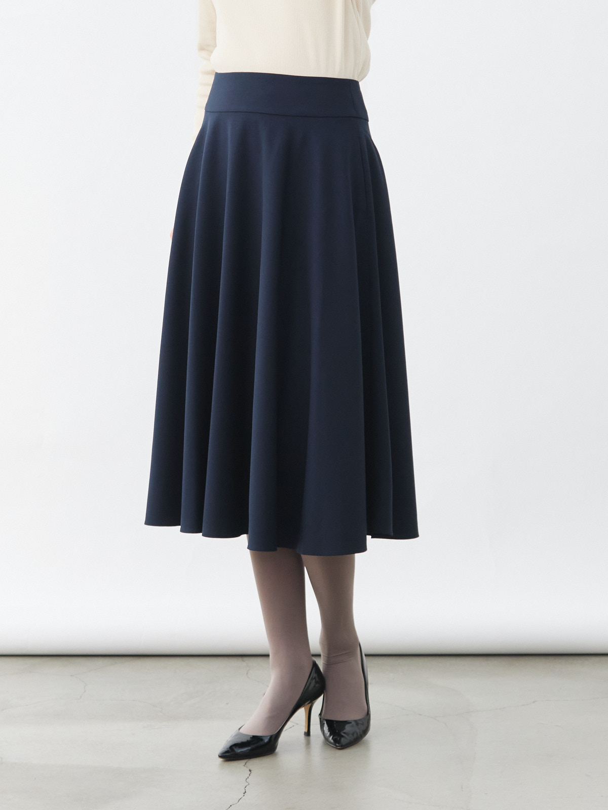 ドラマティック・フレアスカート/ウォッシャブル/ネイビー | Factelier