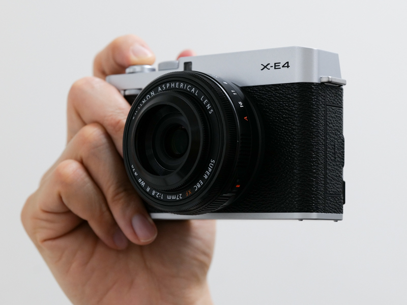 写真で見るFUJIFILM X-E4［外観・機能］ - デジカメ Watch