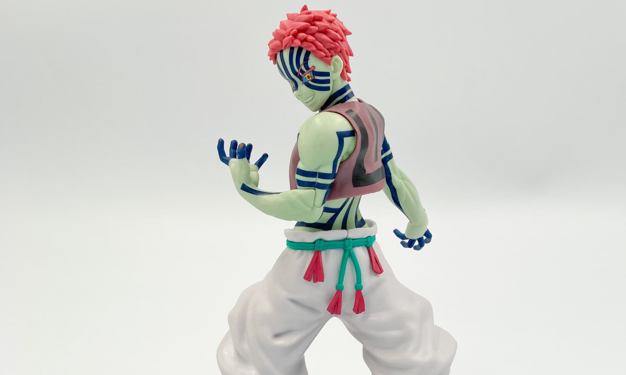 12月登場！360度美しい！鬼滅の刃・SPM「猗窩座」｜オンラインクレーン