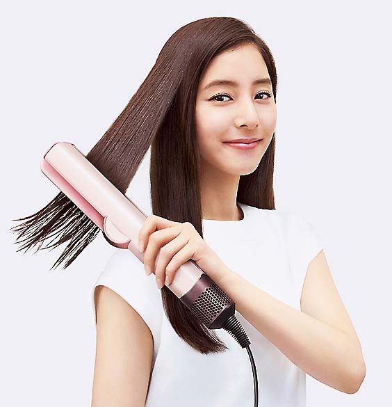 ダイソンがストレートヘア用ドライヤー 風の力で自然に仕上げる | 電波
