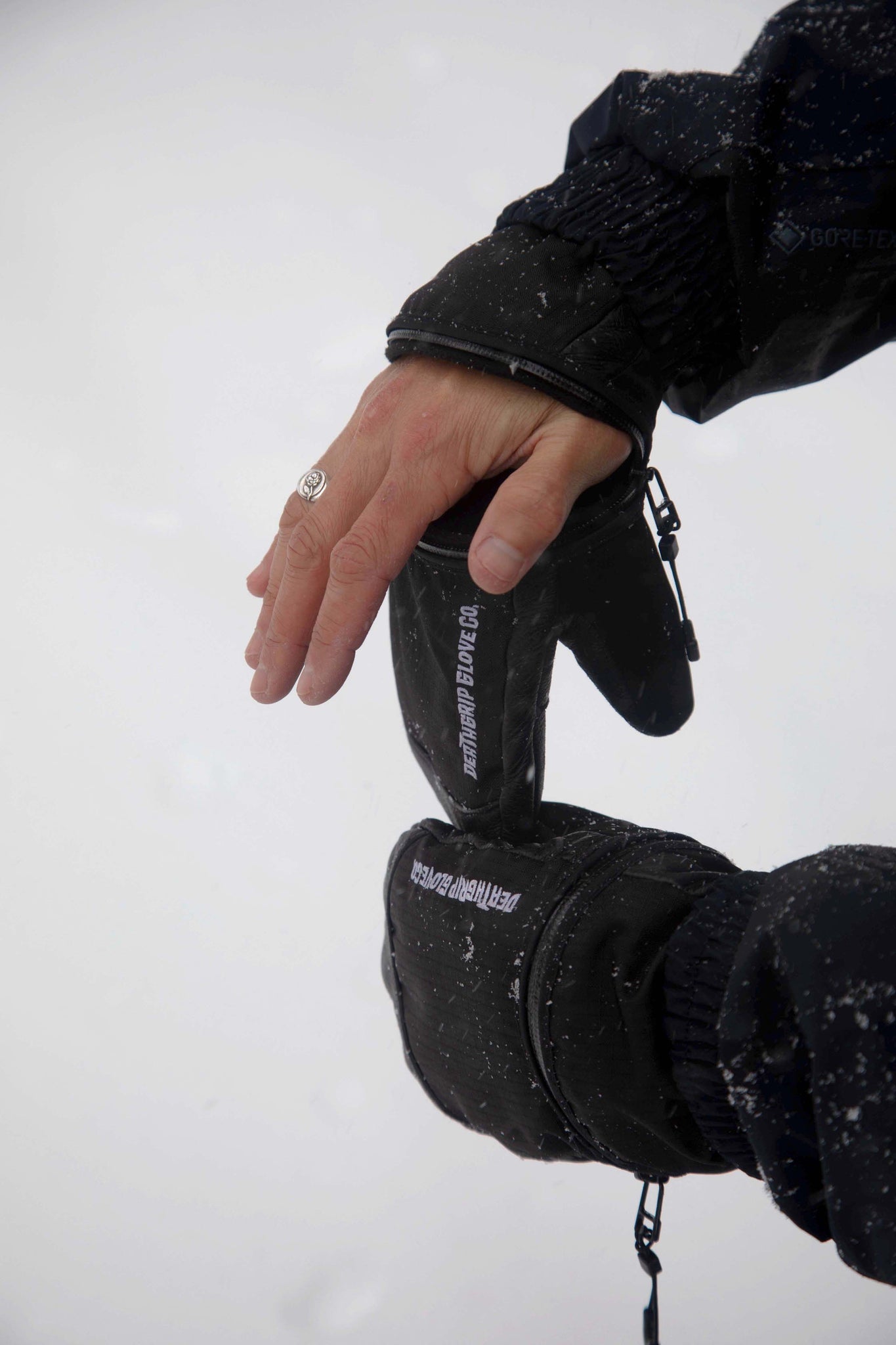 Werewolf Mitt Long Cut - Black – DEATHGRIP GLOVE CO.