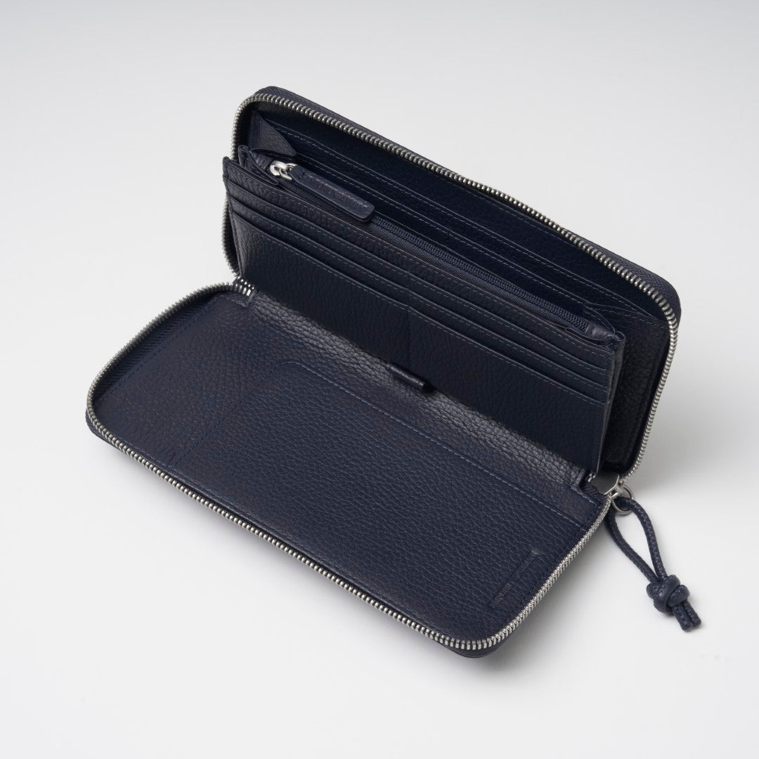 財布】エンポリオアルマーニ ラウンドジップ長財布｜洗練された一品を