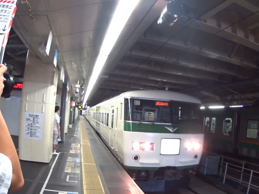 ハローキティと行く伊東温泉の旅」に参加して浴衣姿のキティちゃんと