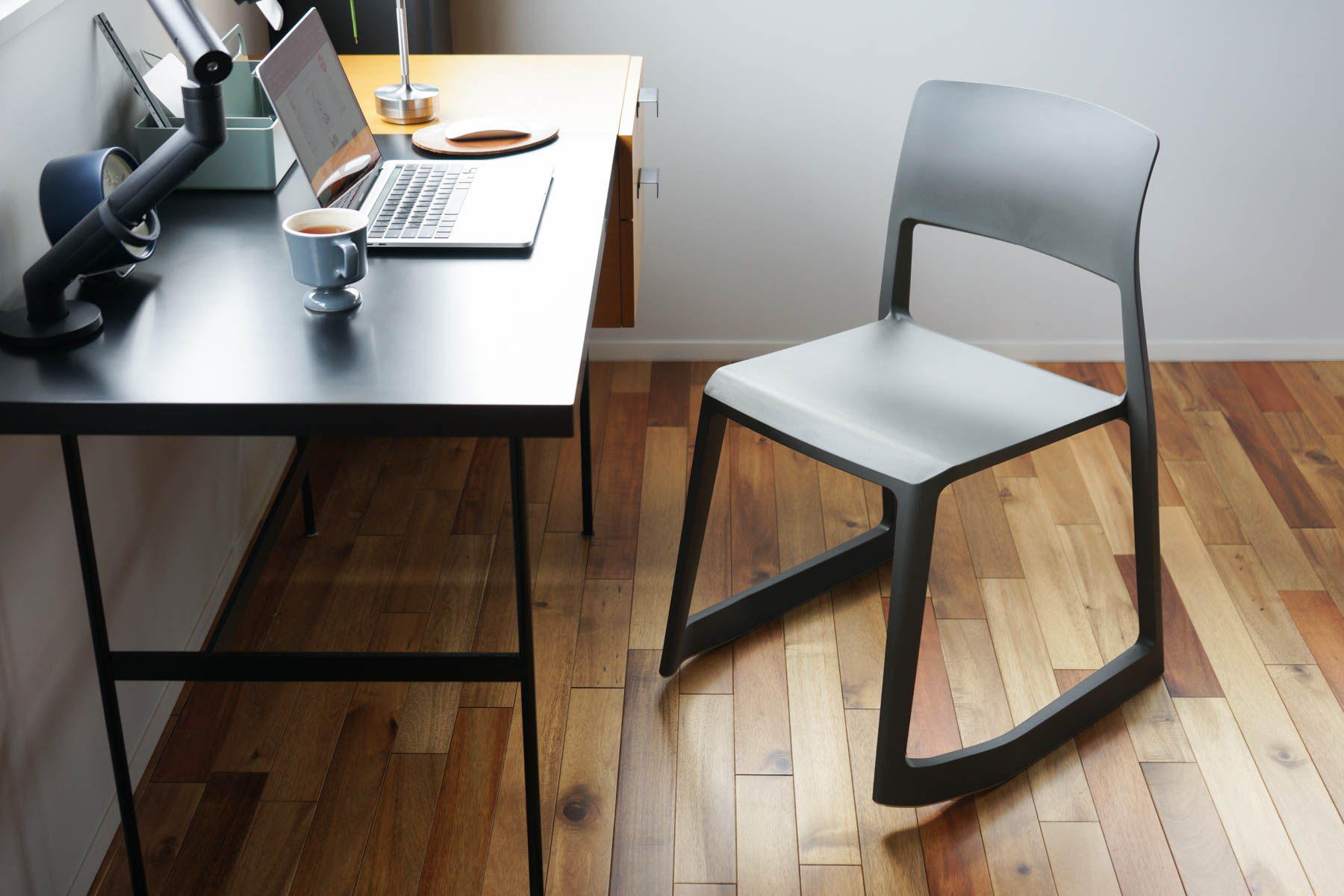 Vitra tipton ティプトン アイスグレー 【公式通販】