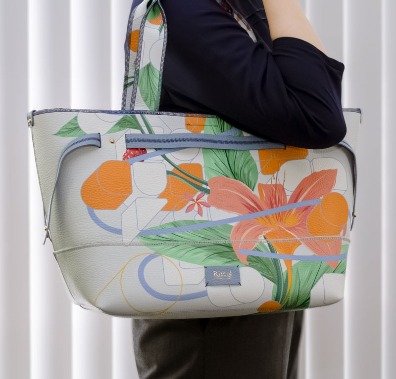 品質にこだわるレザーバッグ職人集団サカタが駆使するデジタルの力 - D