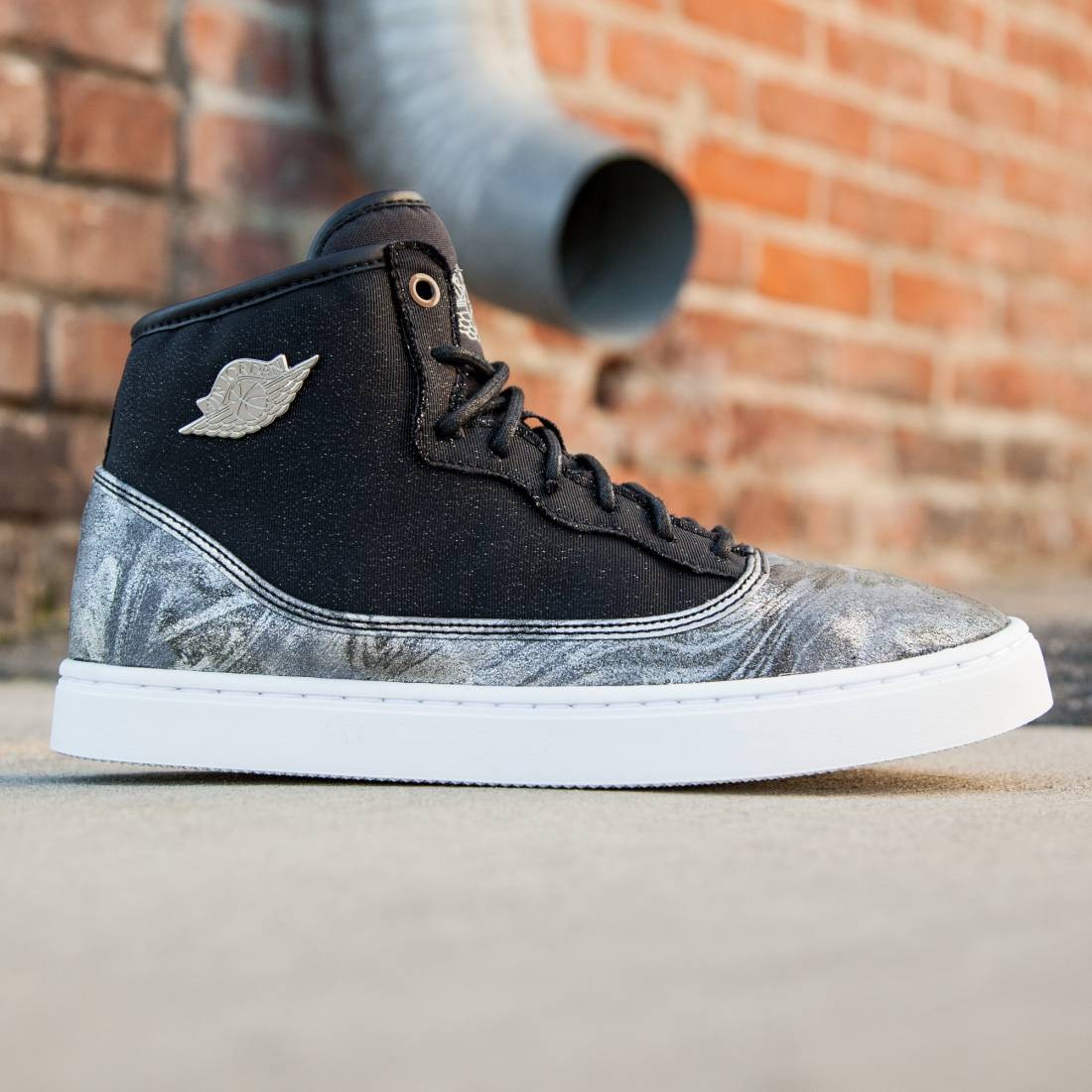 Jordan Big Kids Jasmine Premium GG black gray