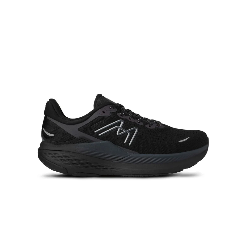 On、HOKA、アシックス……ビジネスにもランニングにも使える！オール