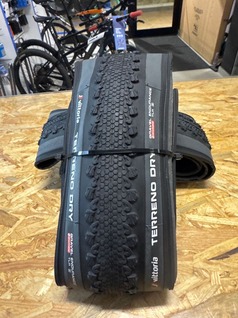 Vittoria Terreno Dry Gravel Endurance 700x40 Graphene 2023